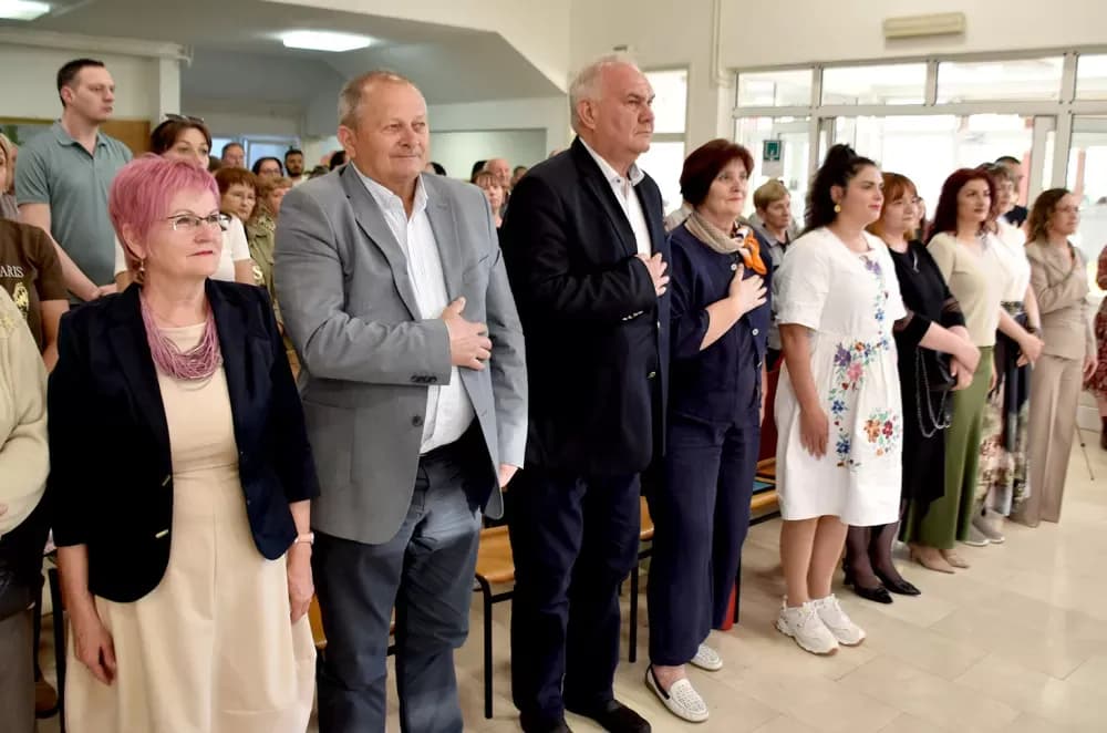 Biškupci odjekivali tradicijom: Održan 11. susret pjevačkih skupina „Pivaj diko, ja ću ti polagat“