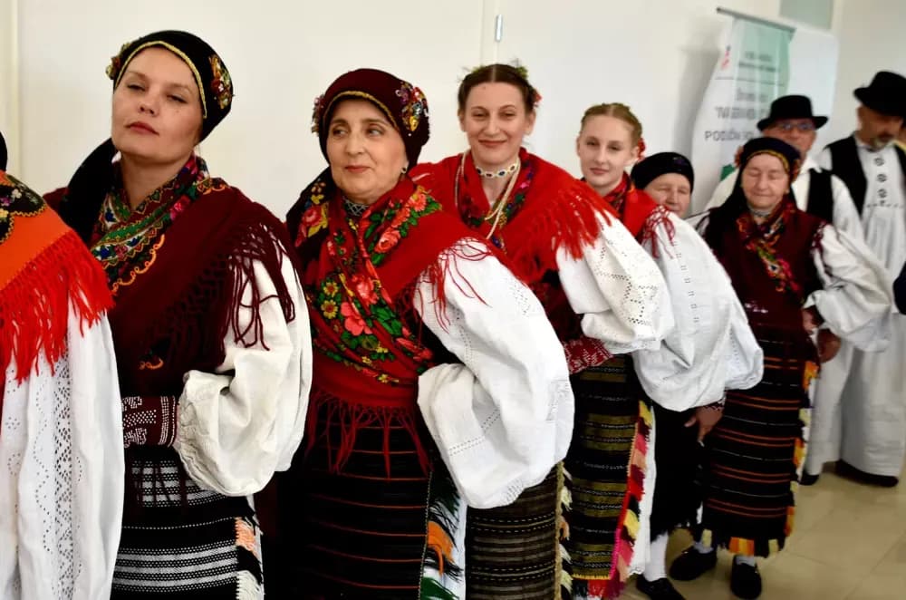 Biškupci odjekivali tradicijom: Održan 11. susret pjevačkih skupina „Pivaj diko, ja ću ti polagat“