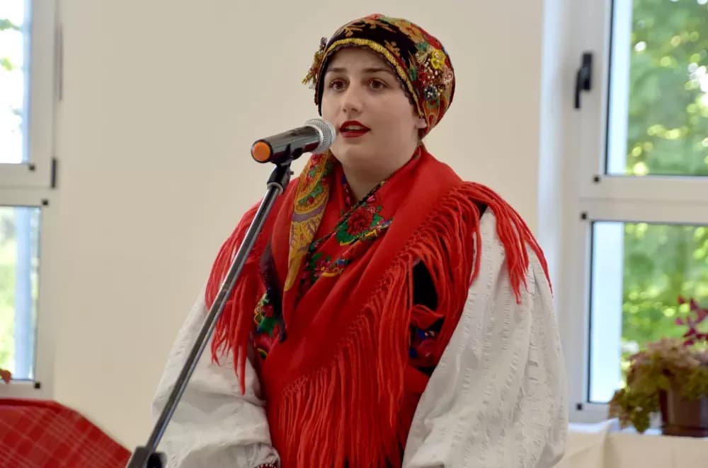 Biškupci odjekivali tradicijom: Održan 11. susret pjevačkih skupina „Pivaj diko, ja ću ti polagat“