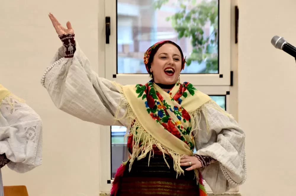 Biškupci odjekivali tradicijom: Održan 11. susret pjevačkih skupina „Pivaj diko, ja ću ti polagat“