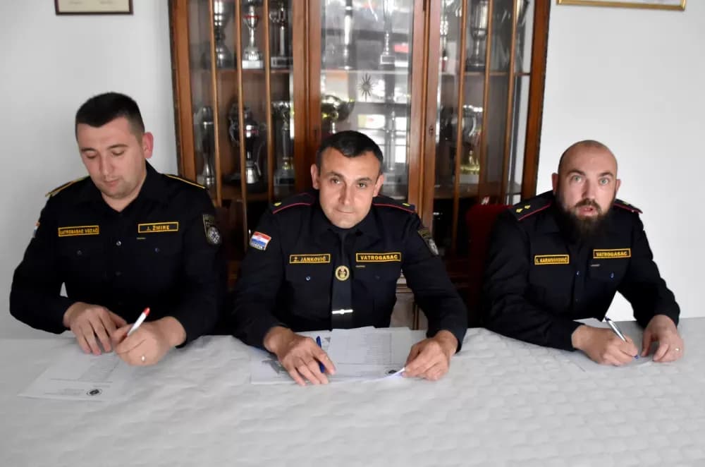 POVJERENJE STAROM VODSTVU: Sebastijan Galiot i Dalibor Hrunka i dalje na čelu Vatrogasne zajednice Grada Požege