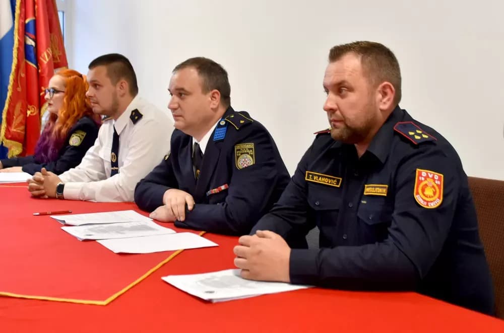 POVJERENJE STAROM VODSTVU: Sebastijan Galiot i Dalibor Hrunka i dalje na čelu Vatrogasne zajednice Grada Požege