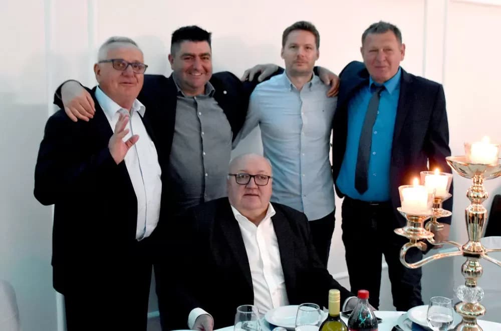 Plava noć uz navijačke uspješnice razveselila stotine Dinamovaca