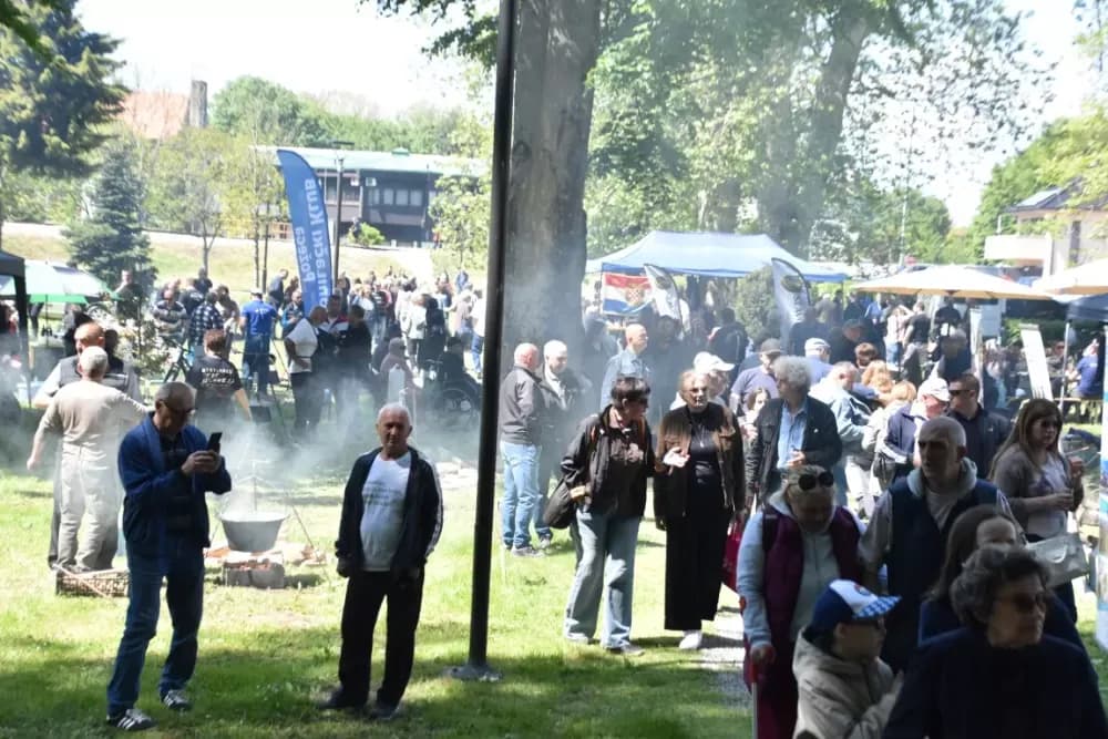 Više od 500 litara čobanca za posjetitelje Požeškog kotlića