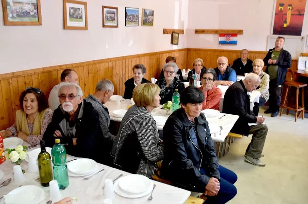 Raseljeni Vlatkovčani se okupili u selu svog djetinjstva