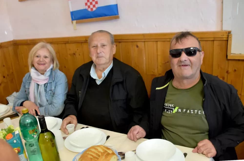 Raseljeni Vlatkovčani se okupili u selu svog djetinjstva