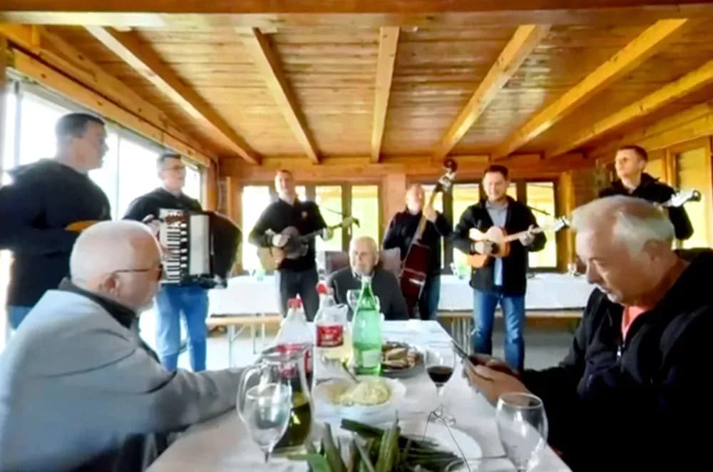 ŽIVOTNI JUBILEJ KAPATOLAČKOG PODUZETNIKA: Ilija Jelušić proslavio 70. rođendan uz obitelj, prijatelje i pjesmu