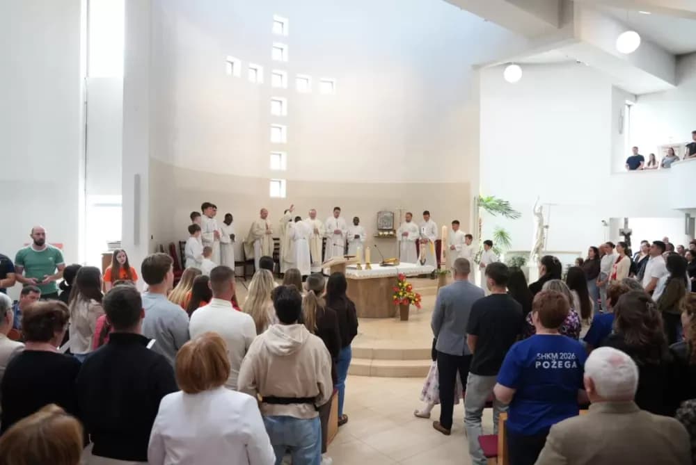 Vidovci ugostili hodočasnike iz Austije i Osijeka: Zajedništvo mladih na euharistijskom slavlju