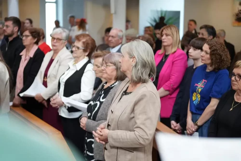Vidovci ugostili hodočasnike iz Austije i Osijeka: Zajedništvo mladih na euharistijskom slavlju