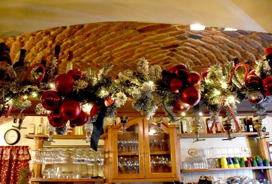 BLAGDANSKI UGOĐAJ U CAFE BARU BOBA NA SREDIŠNJEM POŽEŠKOM TRGU: Patina tradicije osjeti se na svakom koraku
