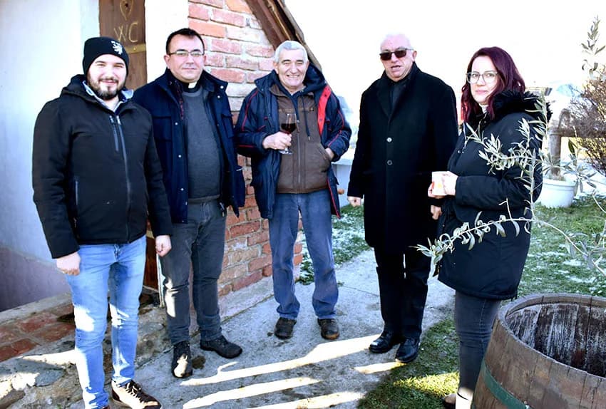 VINCELOVO U OBITELJI SONTACHI IZ KUTJEVA: Slavili 120 godina graševine