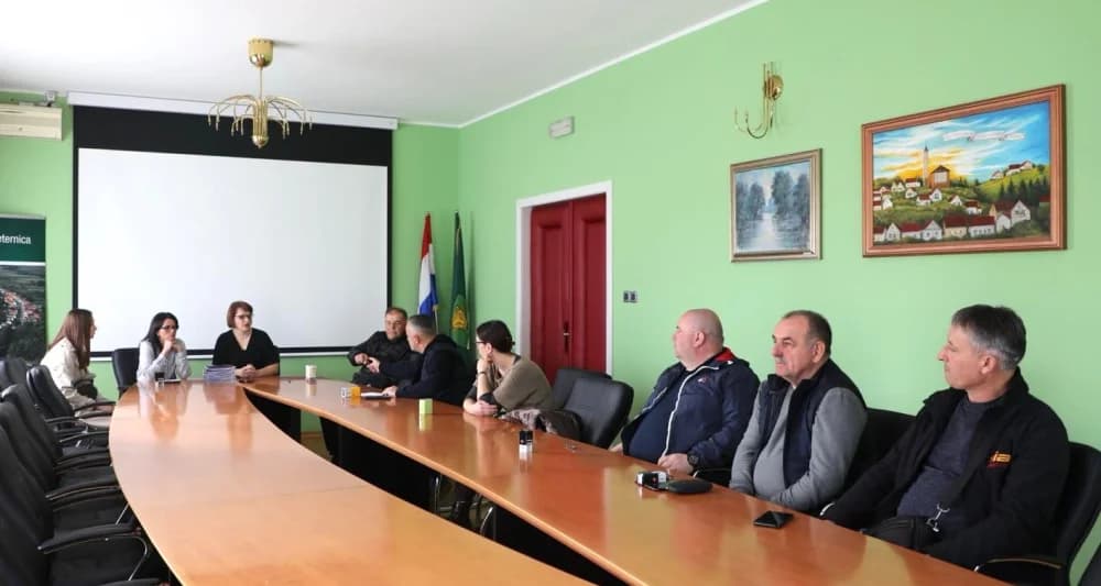 GRAD PLETERNICA: Dodijeljeni ugovori za sufinanciranje rada sportskih udruga: “Sport je jedan od najboljih načina promocije”