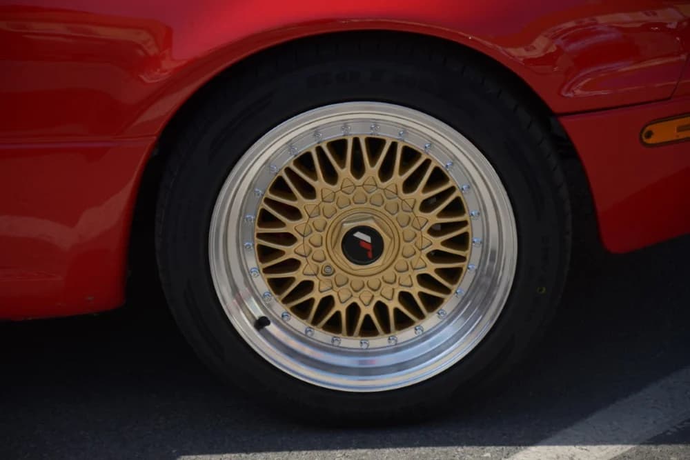 Karavana oldtimer vozila boravila u Požegi /FOTO/