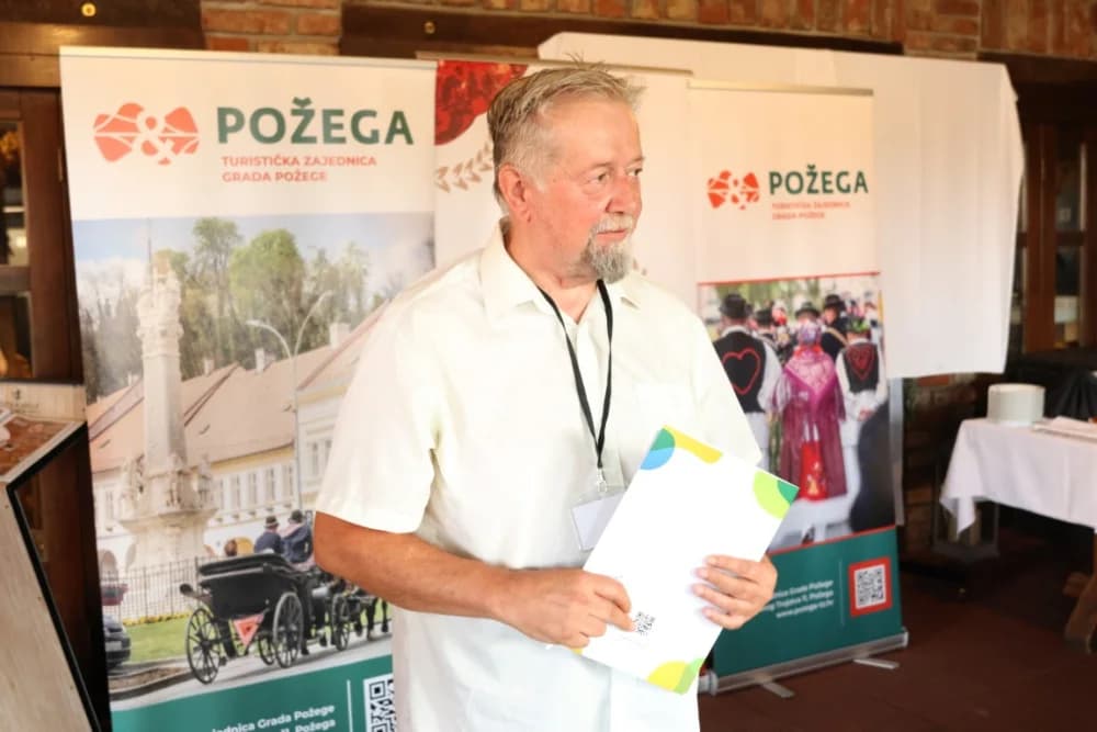 44. POŽEŠKA KULENIJADA:  Pobjednica Našičanka Iva Mihalj, a šest kulenara dobilo zlatne plakete