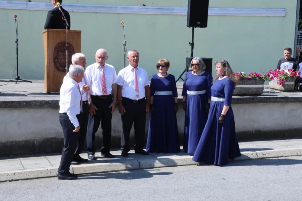 Obilježan Dan branitelja grada Kutjeva: ʼVi ste časni ljudi i ako zatreba spremni ste Hrvatsku dovesti do novih pobjeda u čemu želim i ja sudjelovatiʼ
