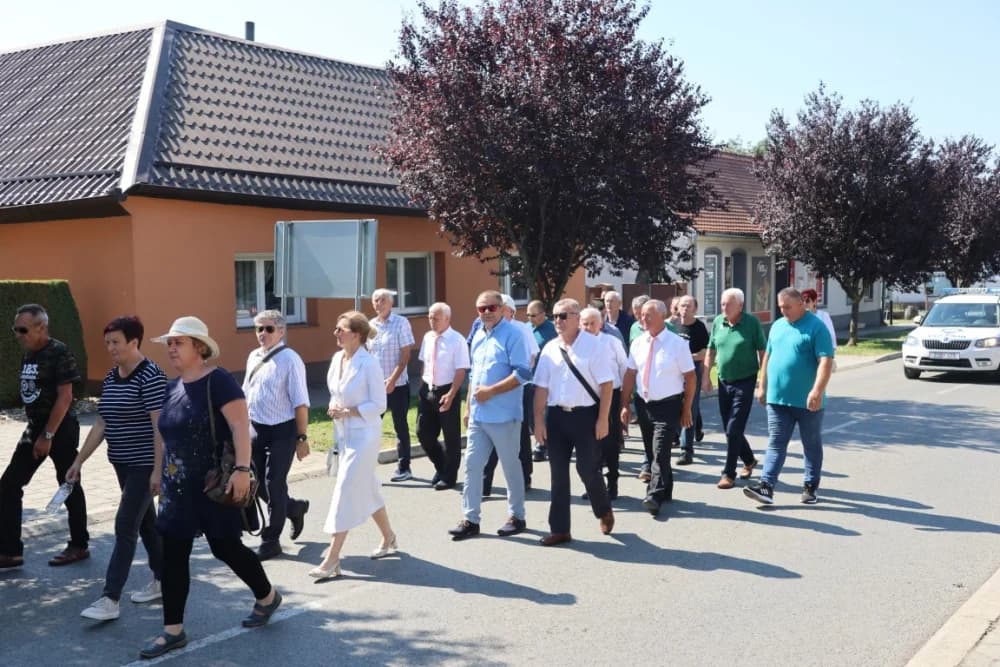 Obilježan Dan branitelja grada Kutjeva: ʼVi ste časni ljudi i ako zatreba spremni ste Hrvatsku dovesti do novih pobjeda u čemu želim i ja sudjelovatiʼ