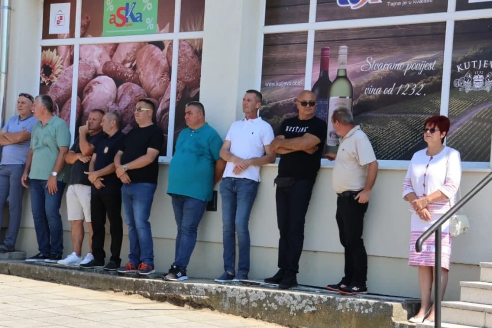Obilježan Dan branitelja grada Kutjeva: ʼVi ste časni ljudi i ako zatreba spremni ste Hrvatsku dovesti do novih pobjeda u čemu želim i ja sudjelovatiʼ