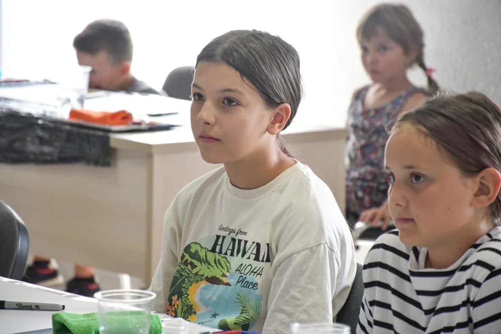 25 mališana na duhovno-likovnoj radionici za djecu u sklopu Duhovnog tjedna u Kutjevu