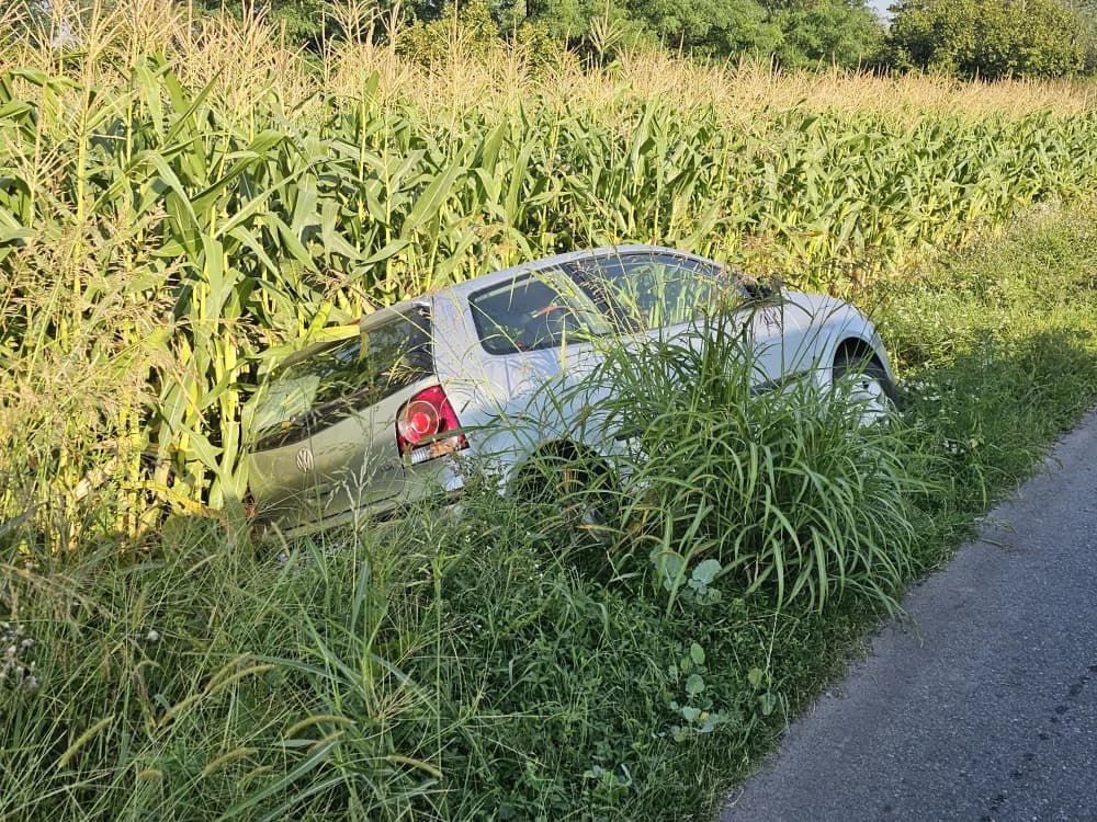 Autom sletio u Veličanku, ozlijeđene ostavio u vodi, a on pobjegao [FOTO]