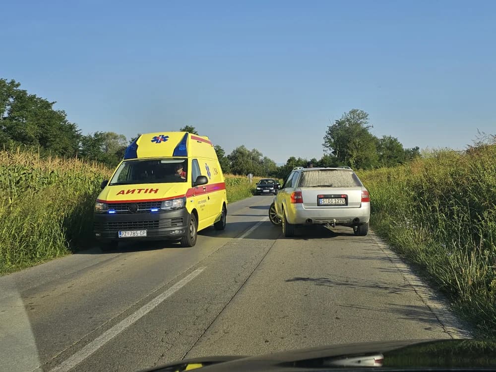 Autom sletio u Veličanku, ozlijeđene ostavio u vodi, a on pobjegao [FOTO]