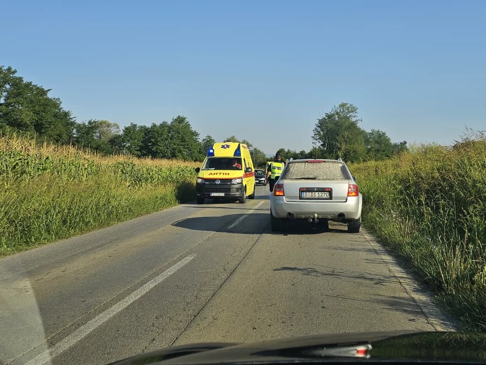 Autom sletio u Veličanku, ozlijeđene ostavio u vodi, a on pobjegao [FOTO]
