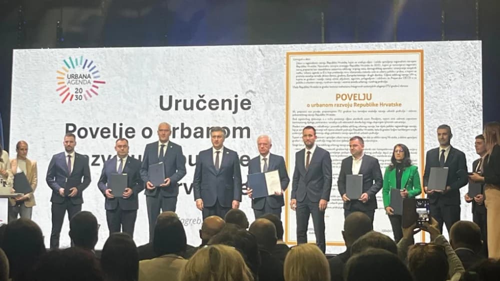 Gradu Požegi uručena Povelja o urbanom razvoju Republike Hrvatske