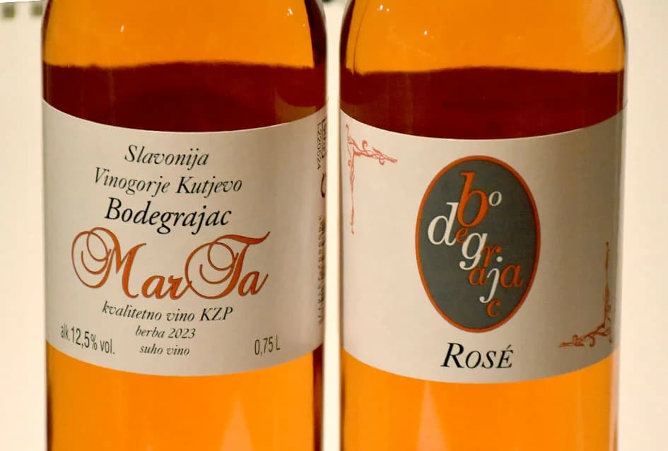 VINARSKA OBITELJ BODEGRAJAC IZ KUTJEVA: Rose sa potpisom