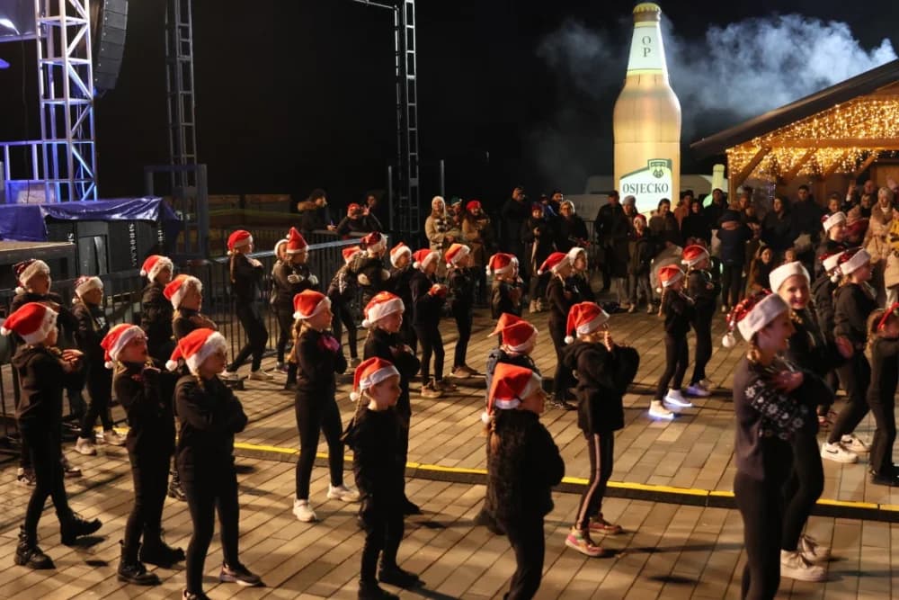 Ninina čarobna Shhhuma u Velikoj: Otvoren najraskošniji Advent u ovom dijelu Hrvatske