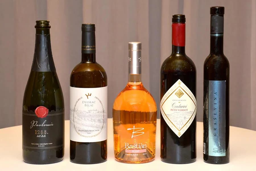 Kutjevo Graševina ledena berba 2018. ukupni je pobjednik izbora za vino godine udruge WOW/Žene i vino
