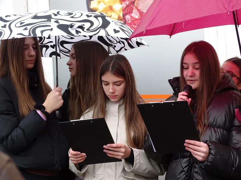 CESARIĆI CESARIĆU – Obilježen rođendan Dobriše Cesarića, uskoro i spomen bista u dvorištu škole s pjesnikovim imenom