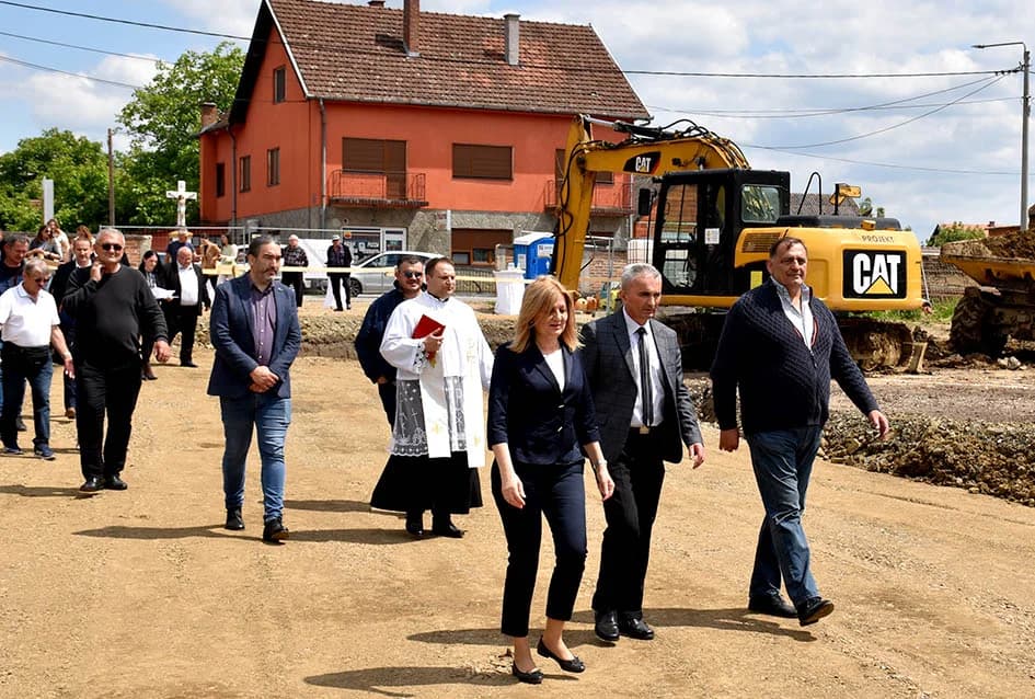 Položen kamen temeljac za Centar za starije osobe u Jakšiću: „Nestrpljivo čekamo novi natječaj, mi smo spremni“
