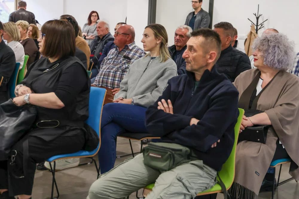 Dodijeljeni ugovori za energetsku obnovu kuća u Požeško-slavonskoj županiji: Ministrica Vučković najavila nove projekte