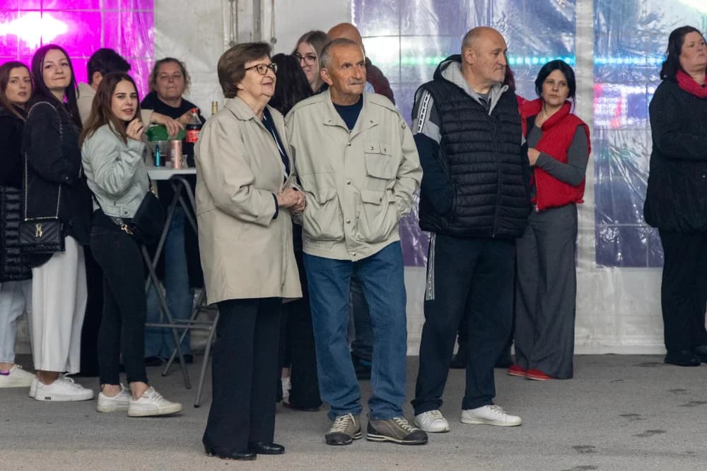 “Čuvajmo običaje zavičaja” u Velikoj: koncert za pamćenje legendarnog Željka Bebeka