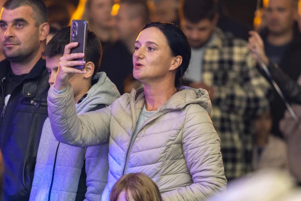 “Čuvajmo običaje zavičaja” u Velikoj: koncert za pamćenje legendarnog Željka Bebeka