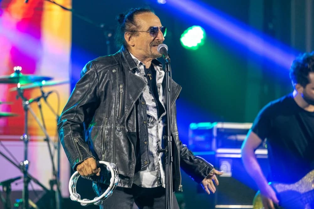 “Čuvajmo običaje zavičaja” u Velikoj: koncert za pamćenje legendarnog Željka Bebeka