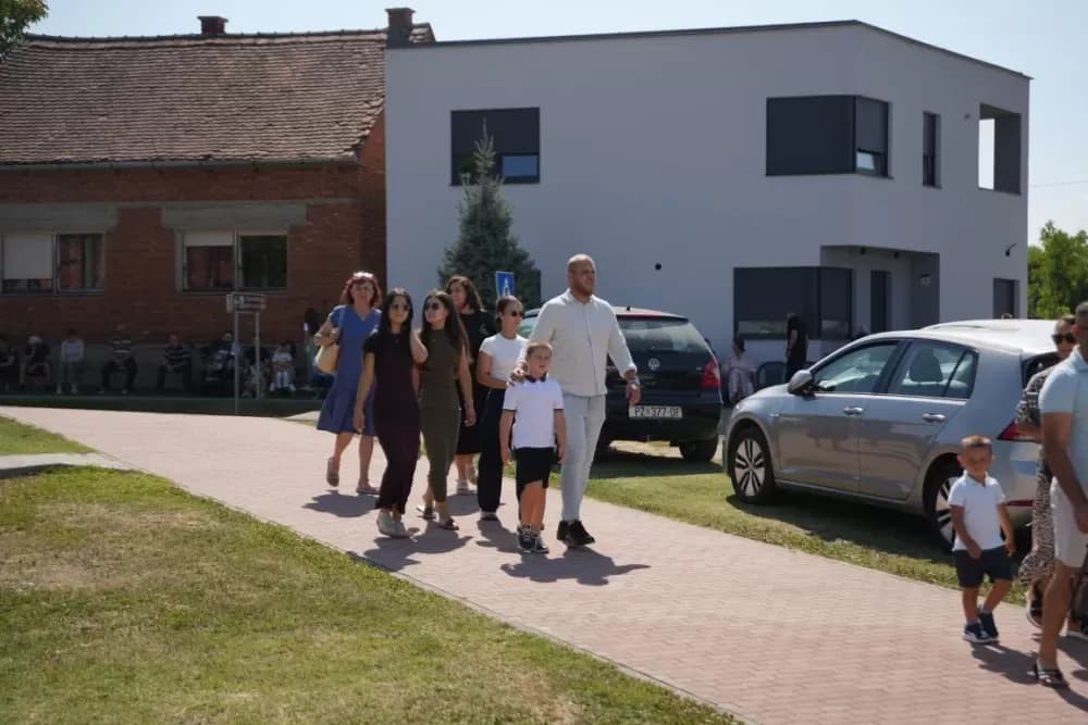 Veliki broj vjernika u Eminovcima proslavio blagdan Velike Gospe
