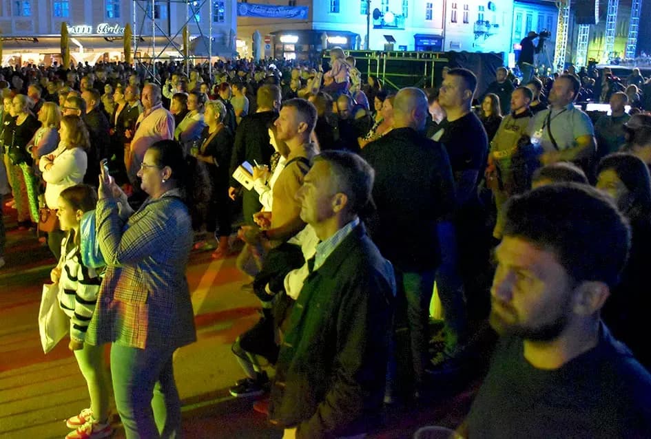 (FOTOGALERIJA) Festivalski koncert u čast Ćiri Gašparcu- obitelji plaketa zahvale za njegov doprinos glazbenoj baštini