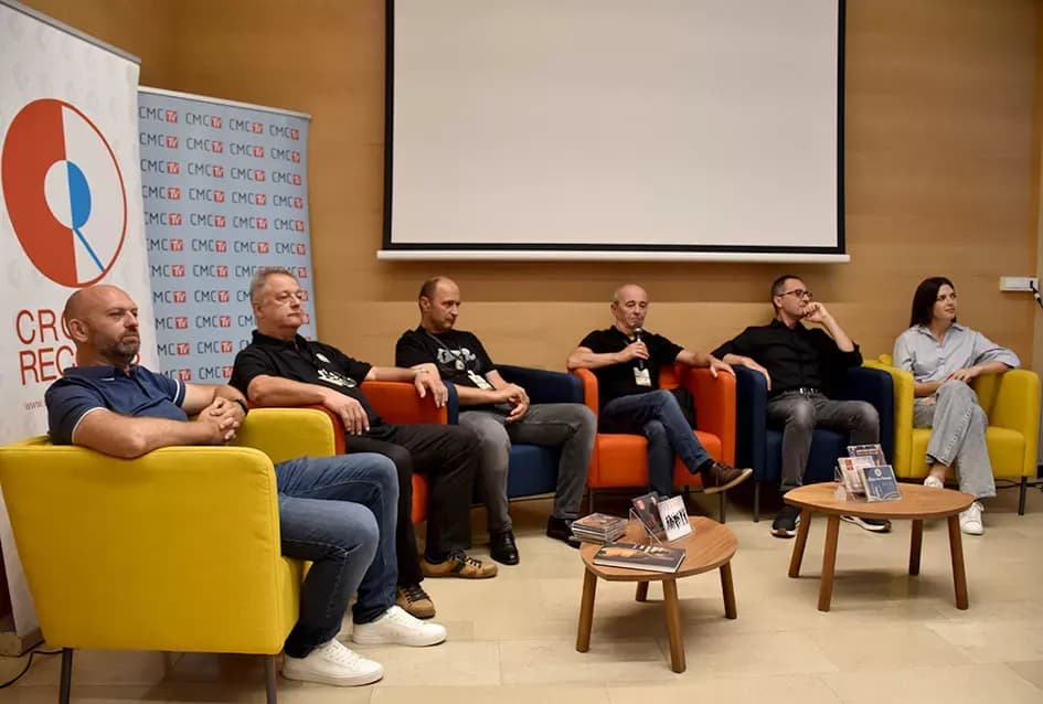 (VELIKA FOTOGALERIJA) Zlatne žice  Slavonije iznjedrile nove tamburaške hitove
