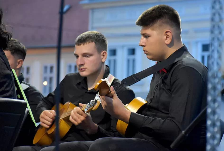 (VELIKA FOTOGALERIJA) Zlatne žice  Slavonije iznjedrile nove tamburaške hitove