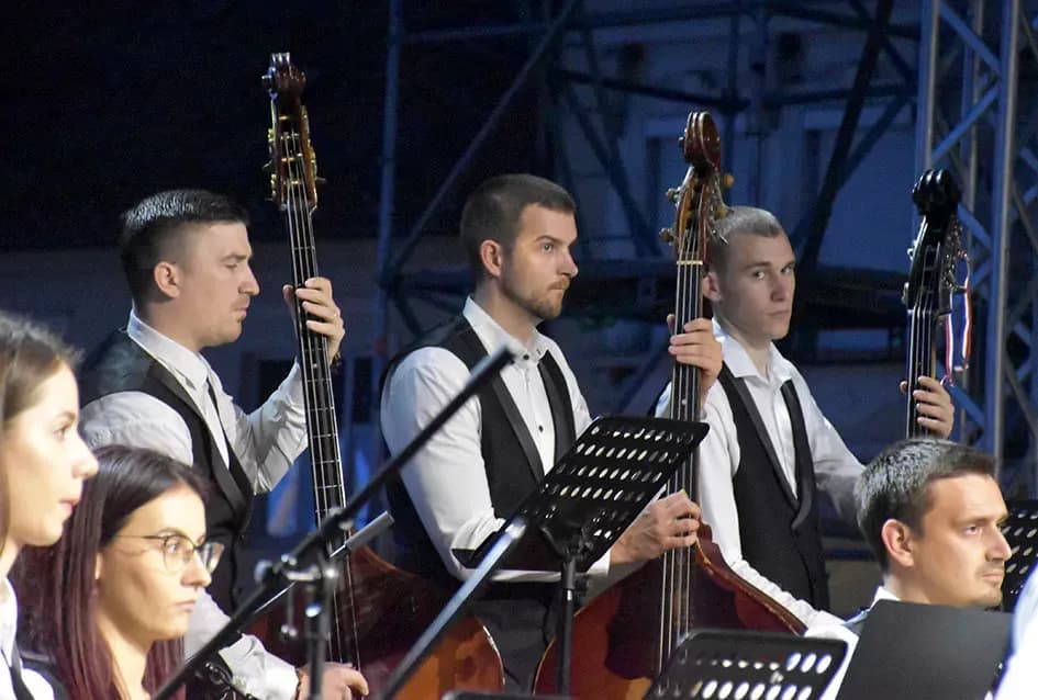 (VELIKA FOTOGALERIJA) Zlatne žice  Slavonije iznjedrile nove tamburaške hitove