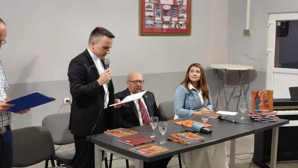 Predstavljena foto monografija Ivice Ciganovića “Tebi Gospo draga”