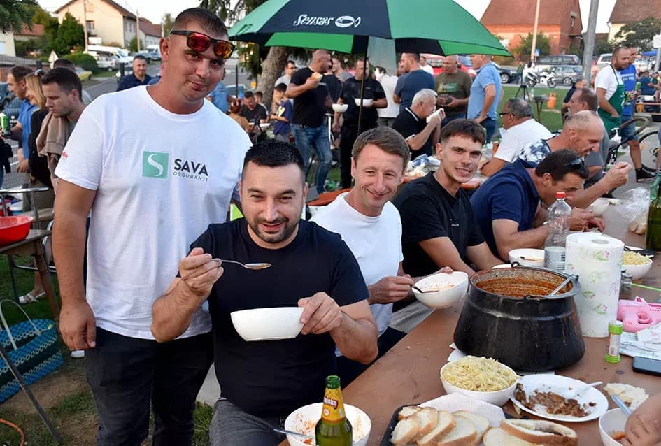 Požežanin Branko Radovanović skuhao najbolji fiš u Jakšiću