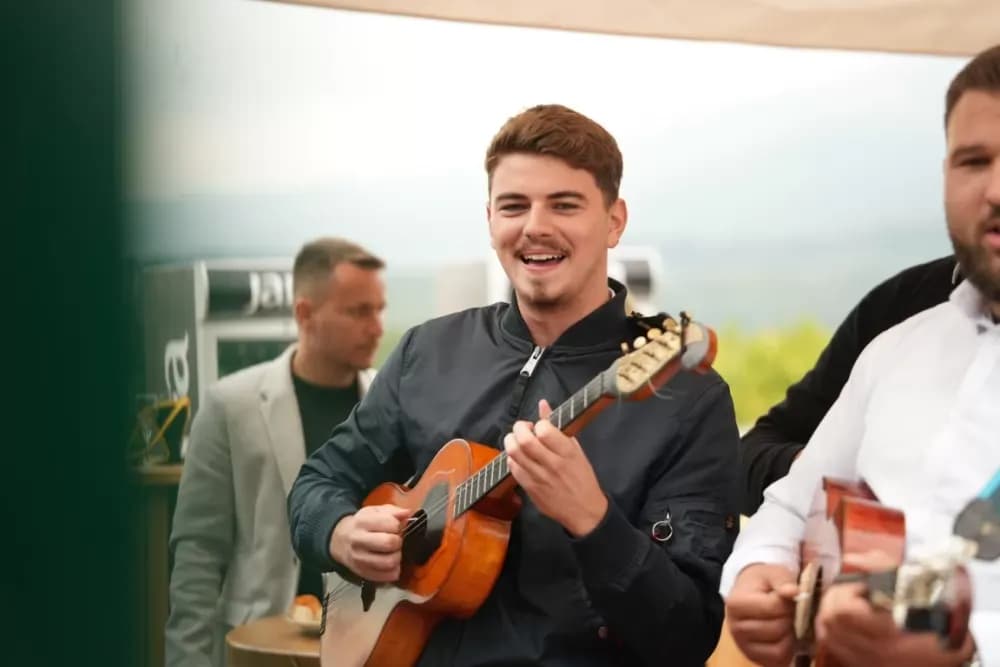 (FOTOGALERIJA) Dan berbe u Vinariji Kutjevo d.d. uz zanimljiva natjecanja