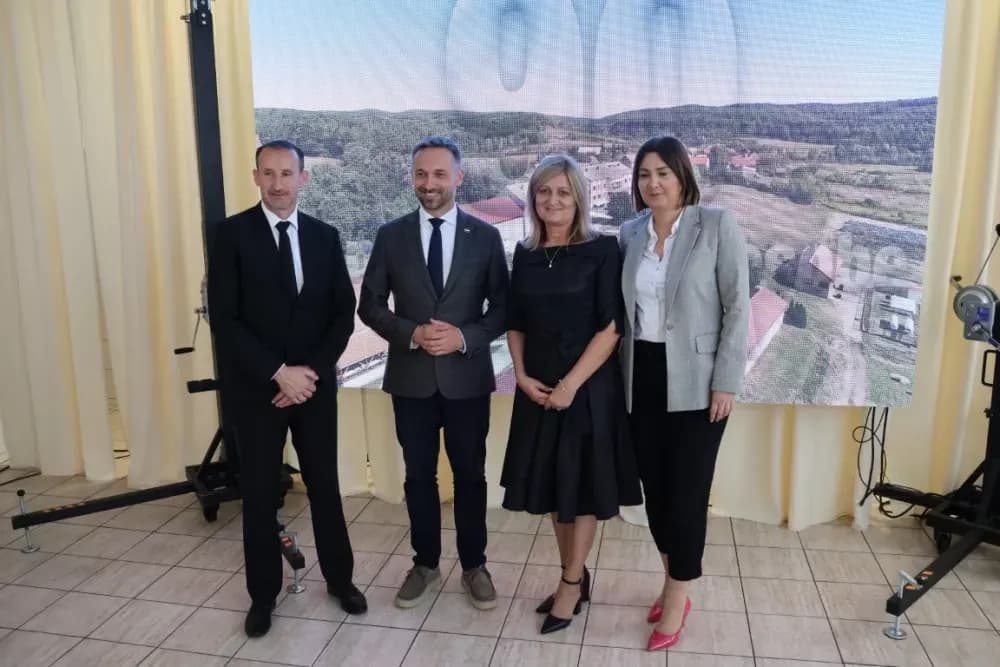 (FOTOGALERIJA) Dom u koji je čuvar prošlosti, graditelj sadašnjosti i temelj budućnosti proslavio 90. obljetnicu svog postojanja