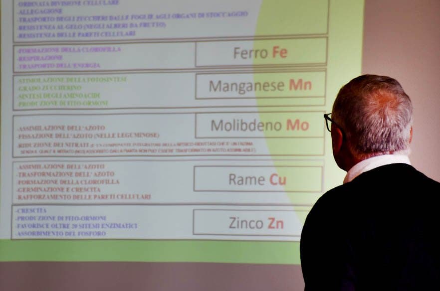 STRUČNO PREDAVANJE ZA ČLANOVE UDRUGE KUTJEVAČKI VINARI: Primjena mikroelemenata, bakterija i mikroorganizama u vinogradarstvu