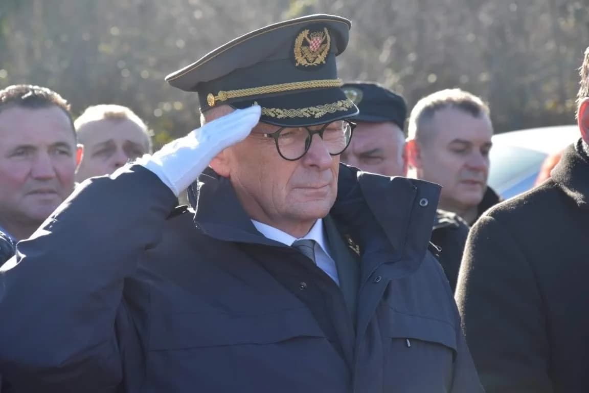 Umirovljeni brigadir Krešimir Pavelić vršitelj dužnosti predsjednika Udruge dragovoljaca i veterana naše zemlje