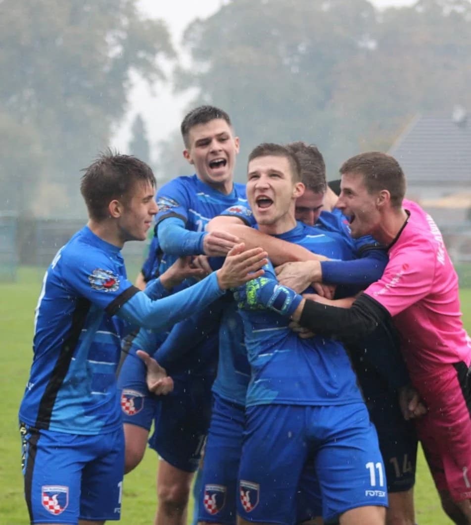 Matej Martinović igrač utakmice u županijskom derbiju: NK Slavonija - NK Slavija 4:1