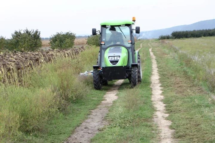 Jakšički Komunalni pogon radi punom parom: Za ljepši i uredniji Jakšić angažirano i osam osoba koje su muku mučile sa zaposlenjem