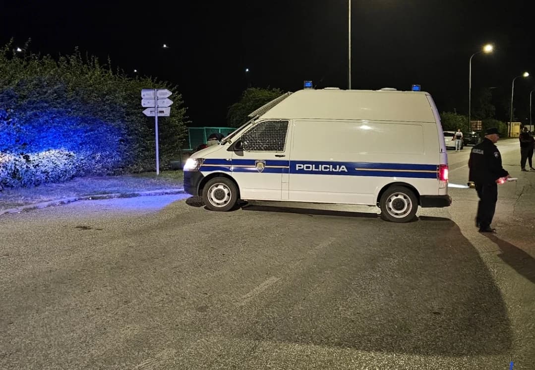 Motociklist pod utjecajem alkohola skrivio prometnu nesreću u Velikoj i lakše ozlijeđen